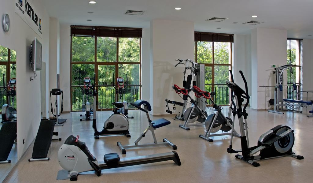 ホテル メリア グランド エルミタージュ ゴールデンサンド 設備 写真 A gym