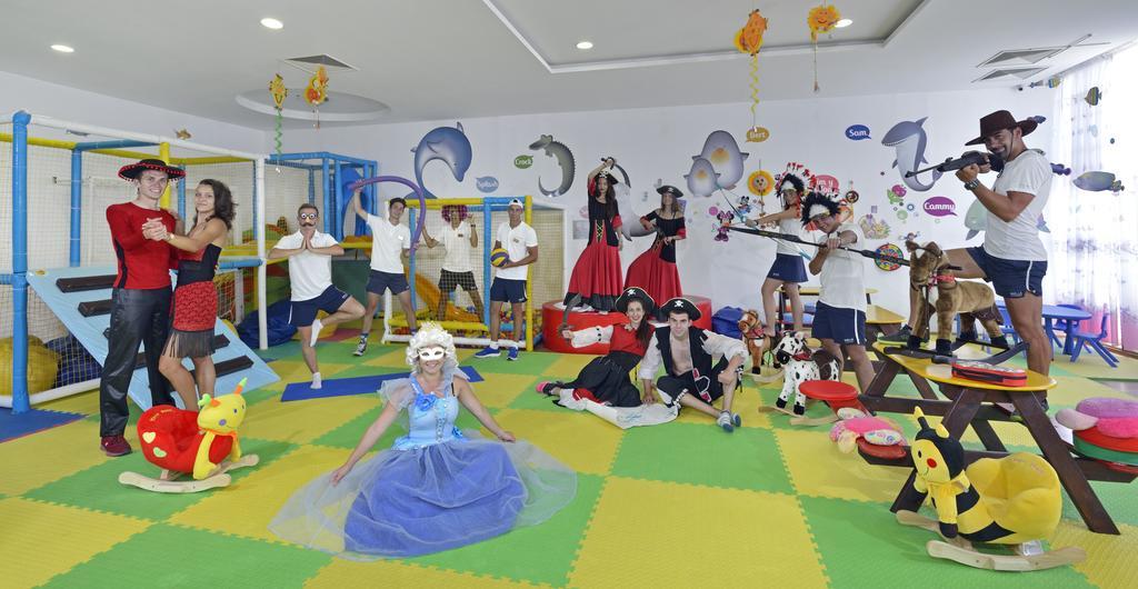 ホテル メリア グランド エルミタージュ ゴールデンサンド エクステリア 写真 The Play Zone